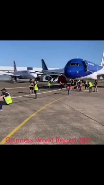 Duas escocesas puxam Airbus A320 e quebram recorde do Guinness