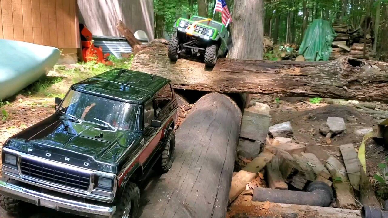 79 Ford Bronco & Scout on Segment 3 of the Ultimate Forest Trail Challenge Course