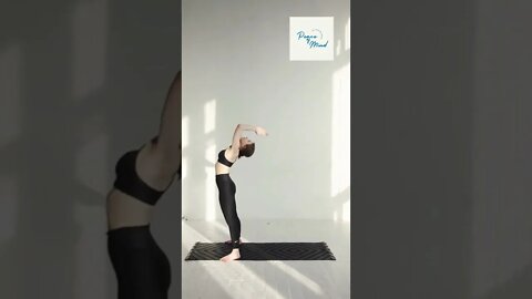 Chakrasana Yoga Pose #yoga #stretch #shorts