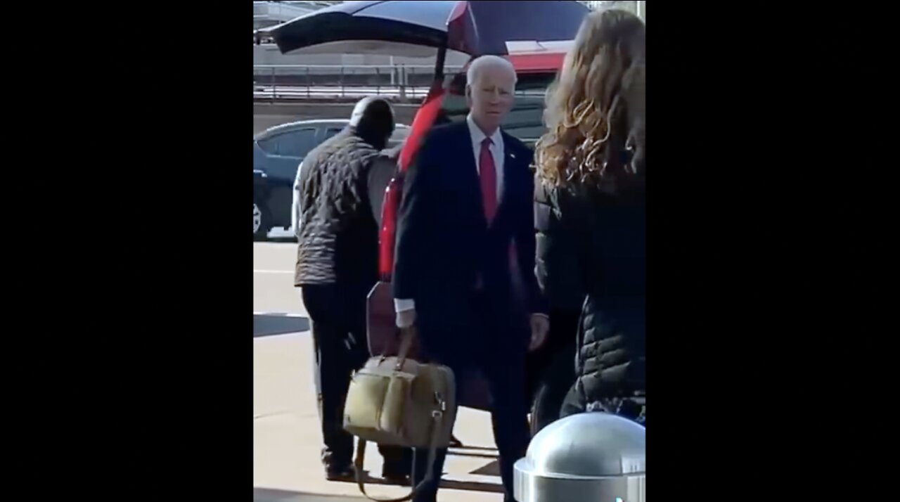 "Biden Rides Uber From the Airport?!?"