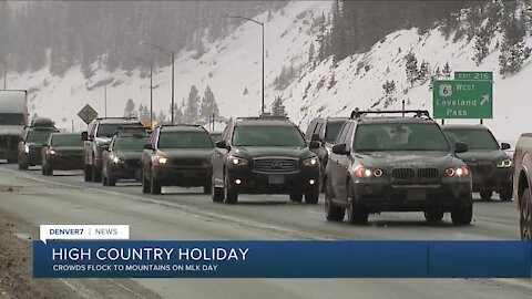 Crowds flock to mountains on MLK Day