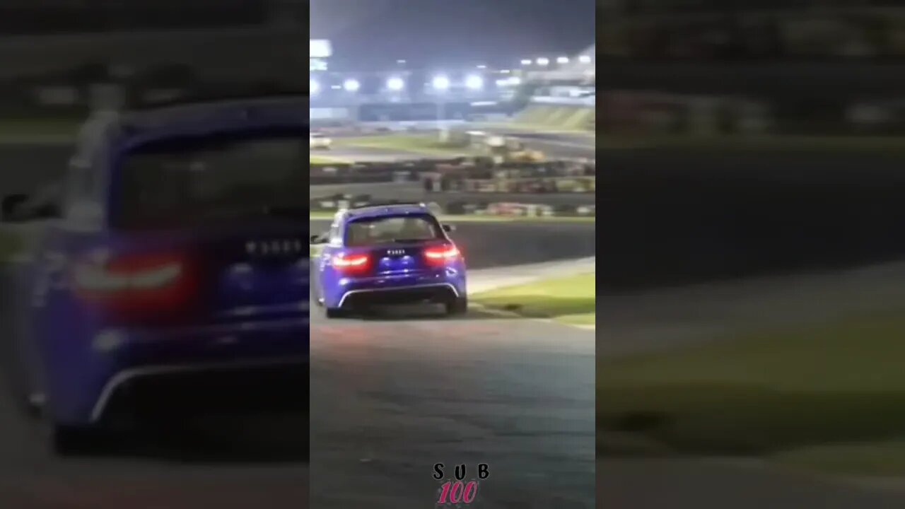 AUDI RS4 GLOWING DISC BRAKES