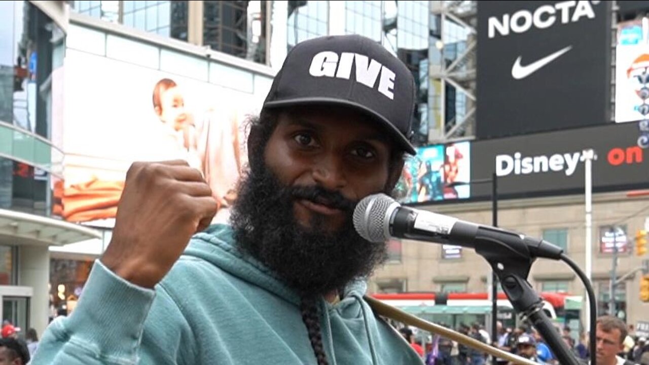 Vlad introduces ManyLights at Dundas Square Toronto Canada 09/25/21