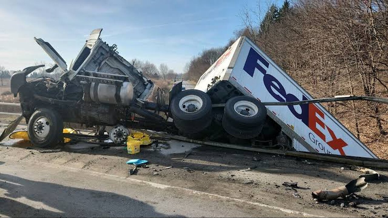 Big accident _ Truck Accident _ Canada