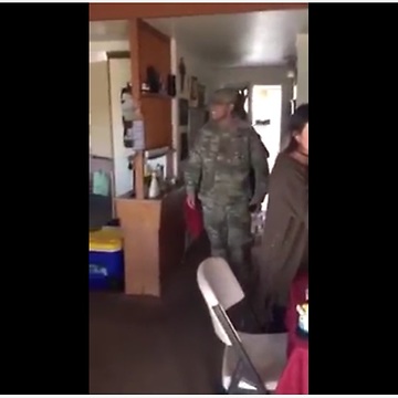 Soldier Stages Homecoming While His Family Thinks They're Doing The Mannequin Challenge