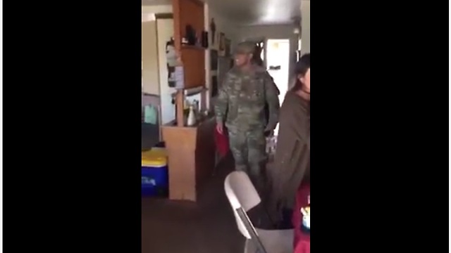 Soldier Stages Homecoming While His Family Thinks They're Doing The Mannequin Challenge