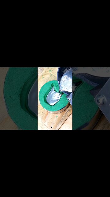 Metal Casting with Kinetic Sand