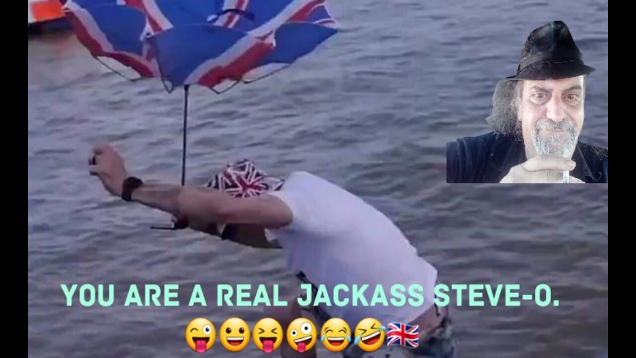 Steve-O Jumps Into Thames River Then Off A Bus. 😜😀😝🤪😂🤣🇬🇧