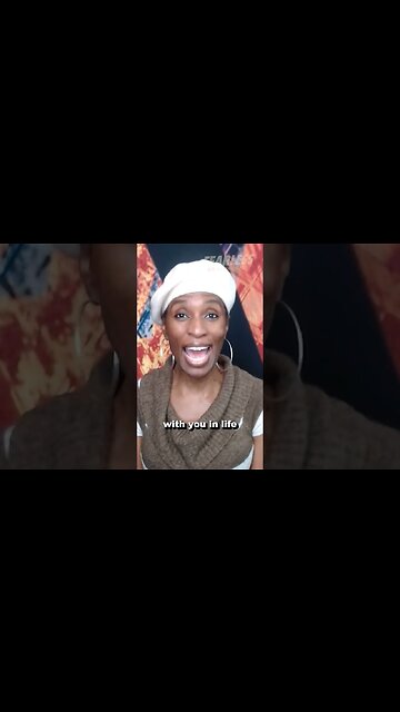 Mom Teaches Daughter How to Steal