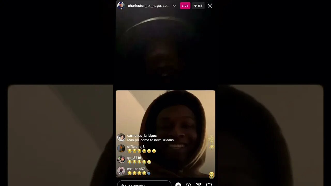 CHARLESTON WHITE IG LIVE: Charleston Gets Into A HEATED Back & Forth With A 🔫 Toting Thug(19/03/23)