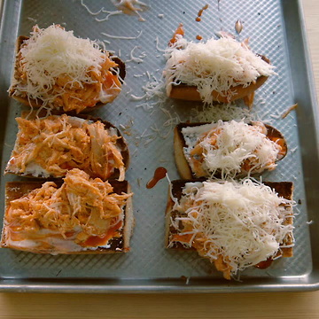 Buffalo Chicken French Bread