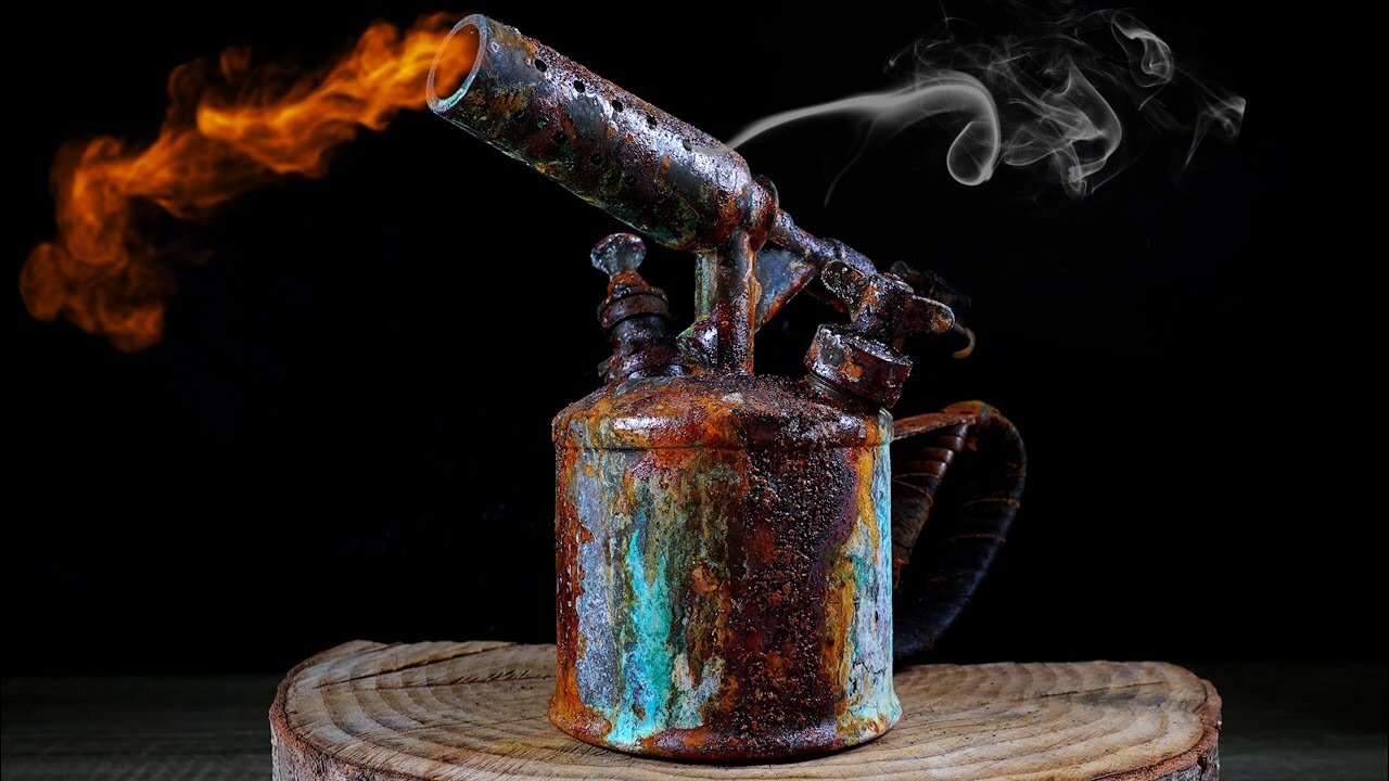 Beautiful and Very Rusty Antique Blowtorch - Restoration ASMR