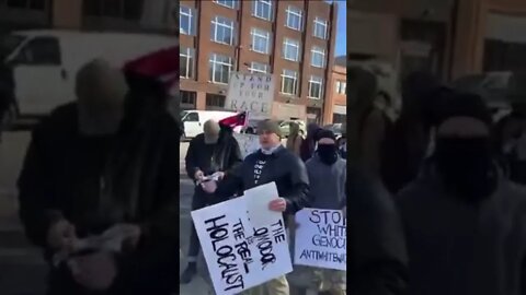 A heated debate took place in West Virginia between WLM group and ANTIFA reporter: “Too many Whites