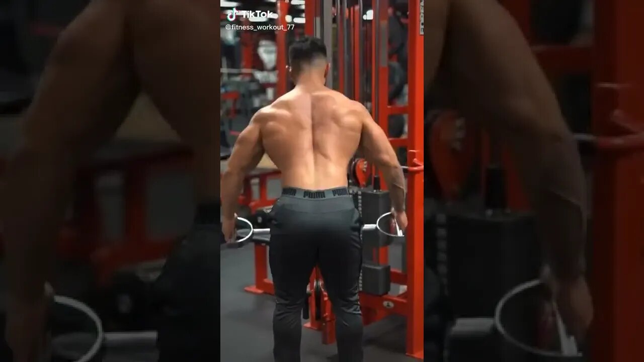 Back workout. Credit: Luis Sierra. #fitnessworkout #fitnesstraining #gymworkout #workoutmo