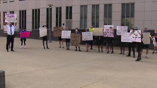 In-Depth: Airline workers rally for extension of 'vital' federal COVID-19 relief program