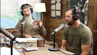 Uncle Si’s Resurrection Duck Hunt, Phil Breaks the Robertson Code & Redneck Explosions | Ep 223