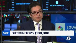 Bitcoin's breakout is a precursor for equities through year-end, says Fundstrat's Tom Lee