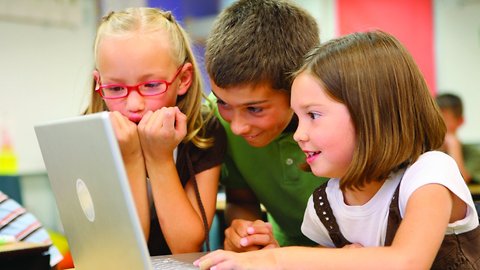 Young Kids Who Hold More Conversations Grow Their Brains