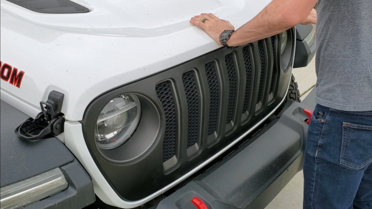 How To Plasti-Dip Your JL Wrangler Grill