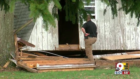 Shed collapses and kills KY man