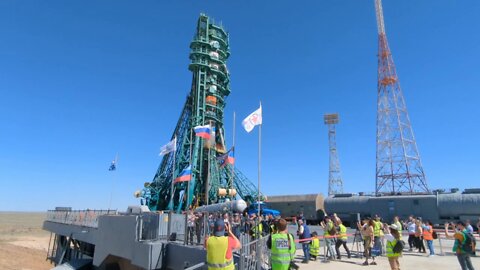 The flags of the DPR and LPR were raised before the launch of Progress MS-20 to the ISS