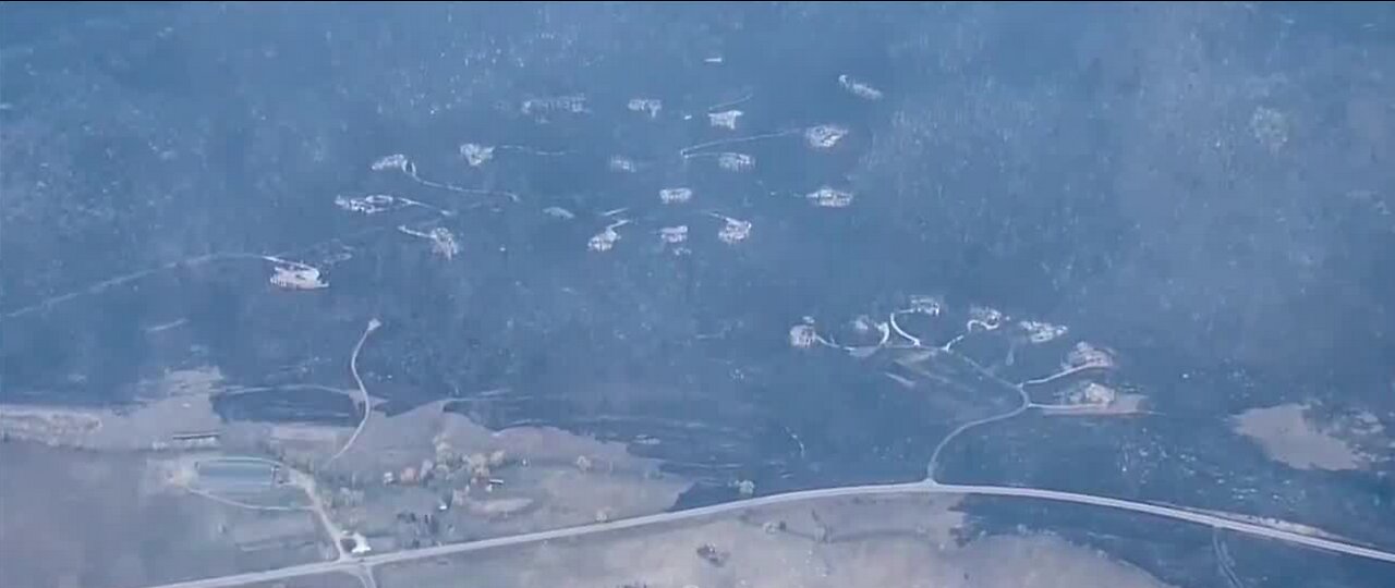 California fire destorys 25 homes