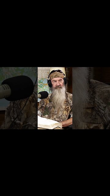 Phil Robertson: 'I'm Just Carrying Out Instructions'