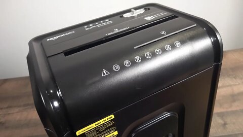 Amazon Basics 8-Sheet Micro-Cut Shredder Review