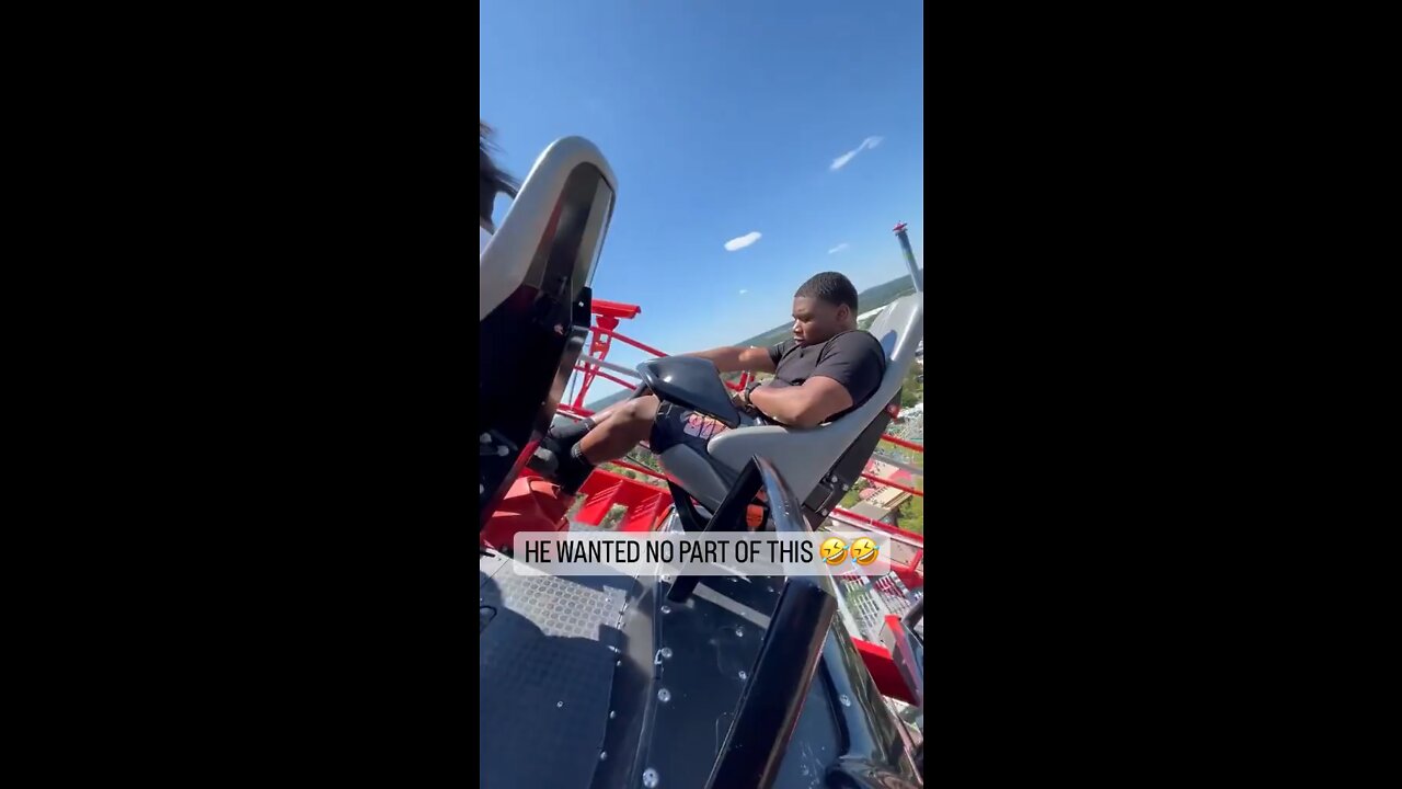 He wanted no part in this 🤣🤣🤣🤣🤣