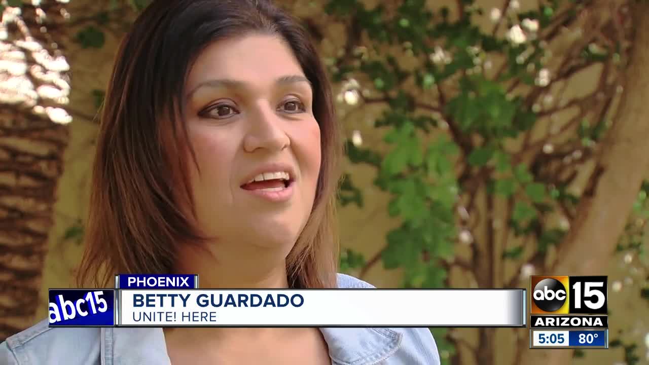 Last minute efforts made to get people out to vote in Arizona