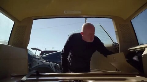 JONATHAN BANKS Tracking Device & Dead Body Better Call Saul 1