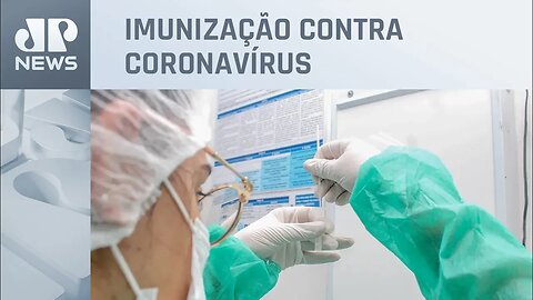 Após identificação de novas subvariantes, Saúde recomenda dose extra contra Covid