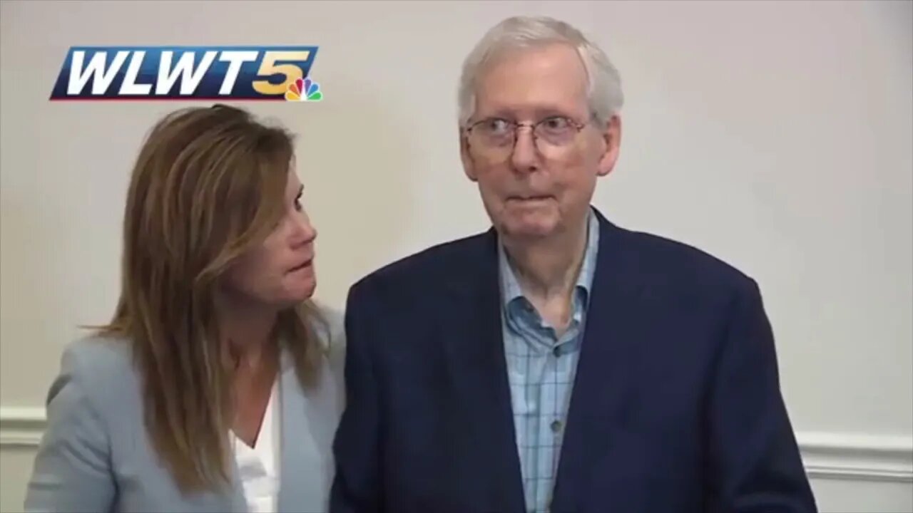 🚨 81 Y.O Mitch McConnell Just FROZE AGAIN Today While Answering Questions