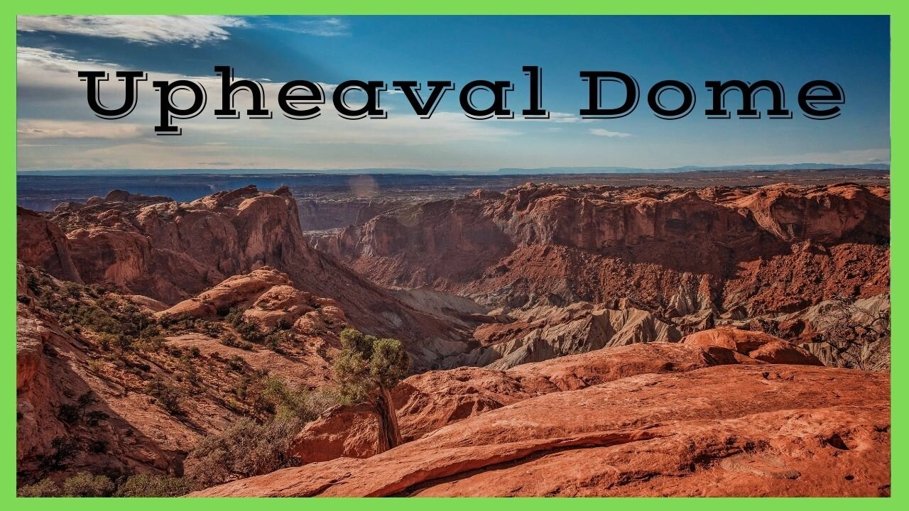 Easy Hike in Canyonlands National Park | Upheaval Dome