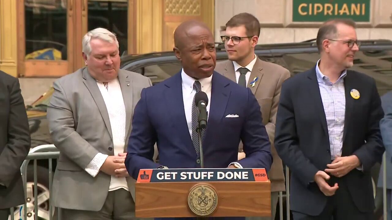 New York City Mayor Eric Adams Delivers Remarks in Honor of Ukraine’s Independence Day and Raises Ukrainian Flag