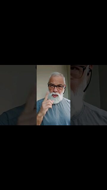 Men are visual, but react emotional, to their disadvantage