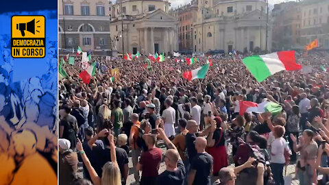 Dentro la piazza: le immagini, i cori, gli striscioni. Ecco piazza del Popolo il 9 ottobre