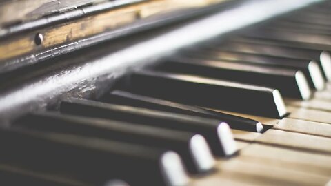 BCH Cafe: Tuesday morning piano for focus and getting you through your workday.