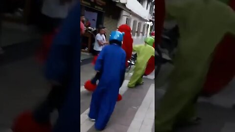 DANÇARINOS SUPER NINJAS DA CARRETA DA ALEGRIA FURACÃO, DANÇANDO FOFÃO, O MÁSKARA, BEN10 E PATATI