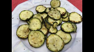 Air fryer roasted zucchini