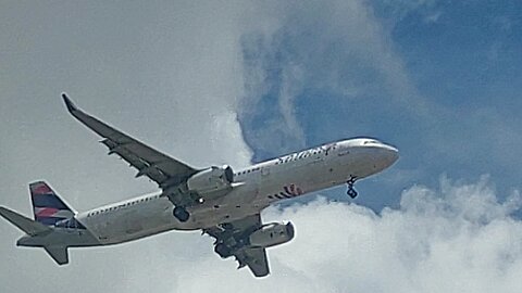 Airbus A321 PT-MXP coming from Guarulhos to Fortaleza