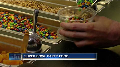 Wisconsinites load up on food for Super Bowl parties