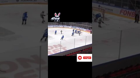 Удачно оказался на дальней штанге и забил гол#хоккей #гол#shorts