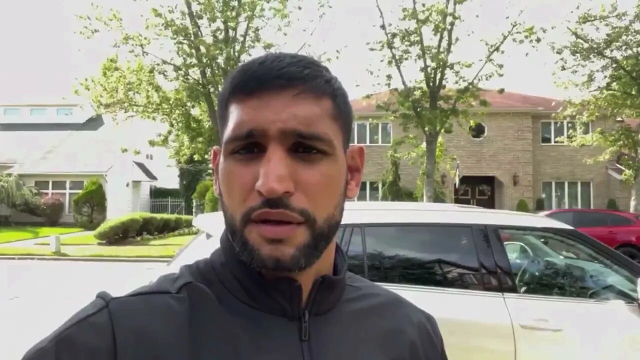 Amir Khan removed from flight and banned from AmericanAir