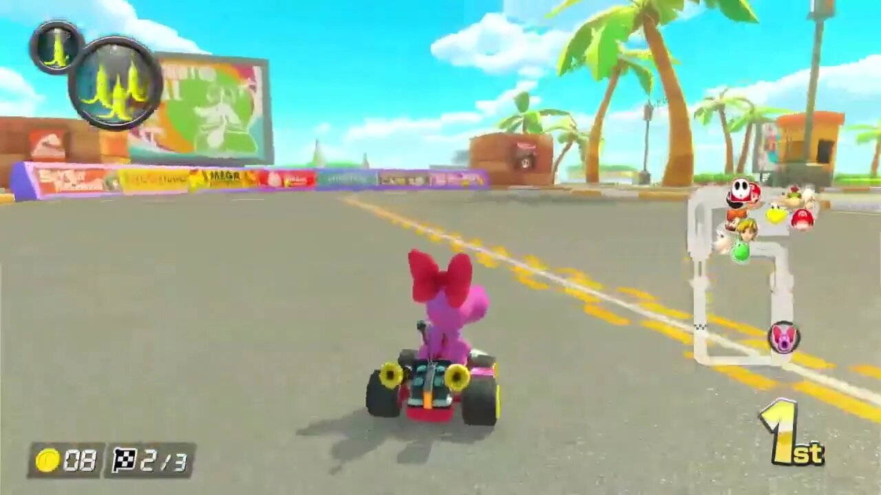 Mario Kart 8 Deluxe - Wii Coconut Mall Gameplay