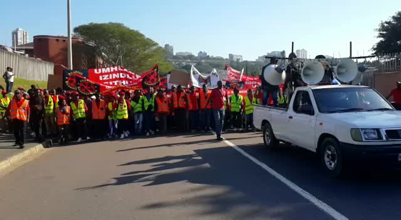 WATCH: Shack dwellers march on Durban city hall (JuT)