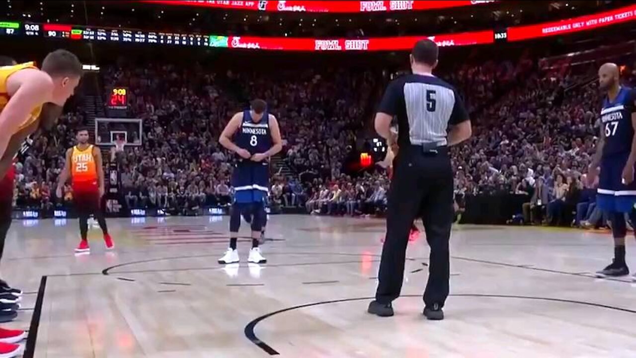 20 MOST INAPROPRIATE MOMENTS IN SPORTS