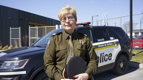 Police 5 - Ann Mathieu