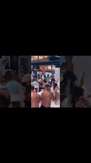 Piraten 🏴‍☠️ Boot Schaum Party 🎈 in Antalya