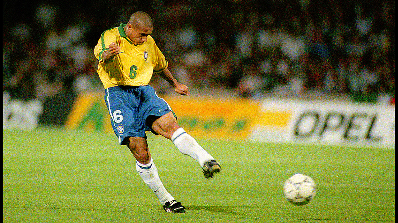 Roberto Carlos magic left foot